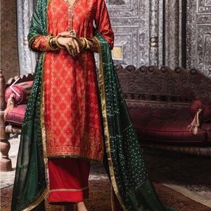 - Zaaviay, Chunariya, 3 piece suit.